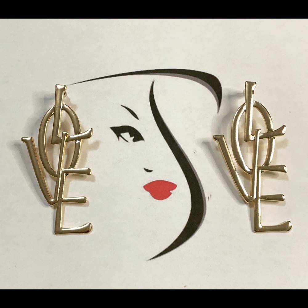 Love Earring - Picture 2 of 4